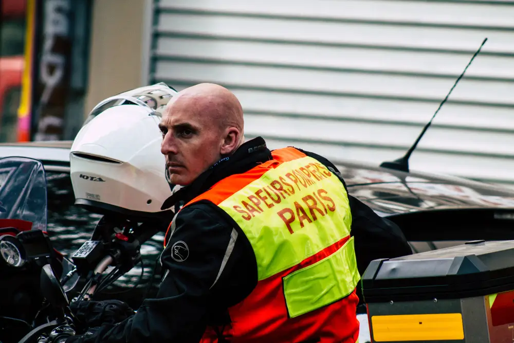 Devenir sapeur-pompier volontaire : conditions et démarches